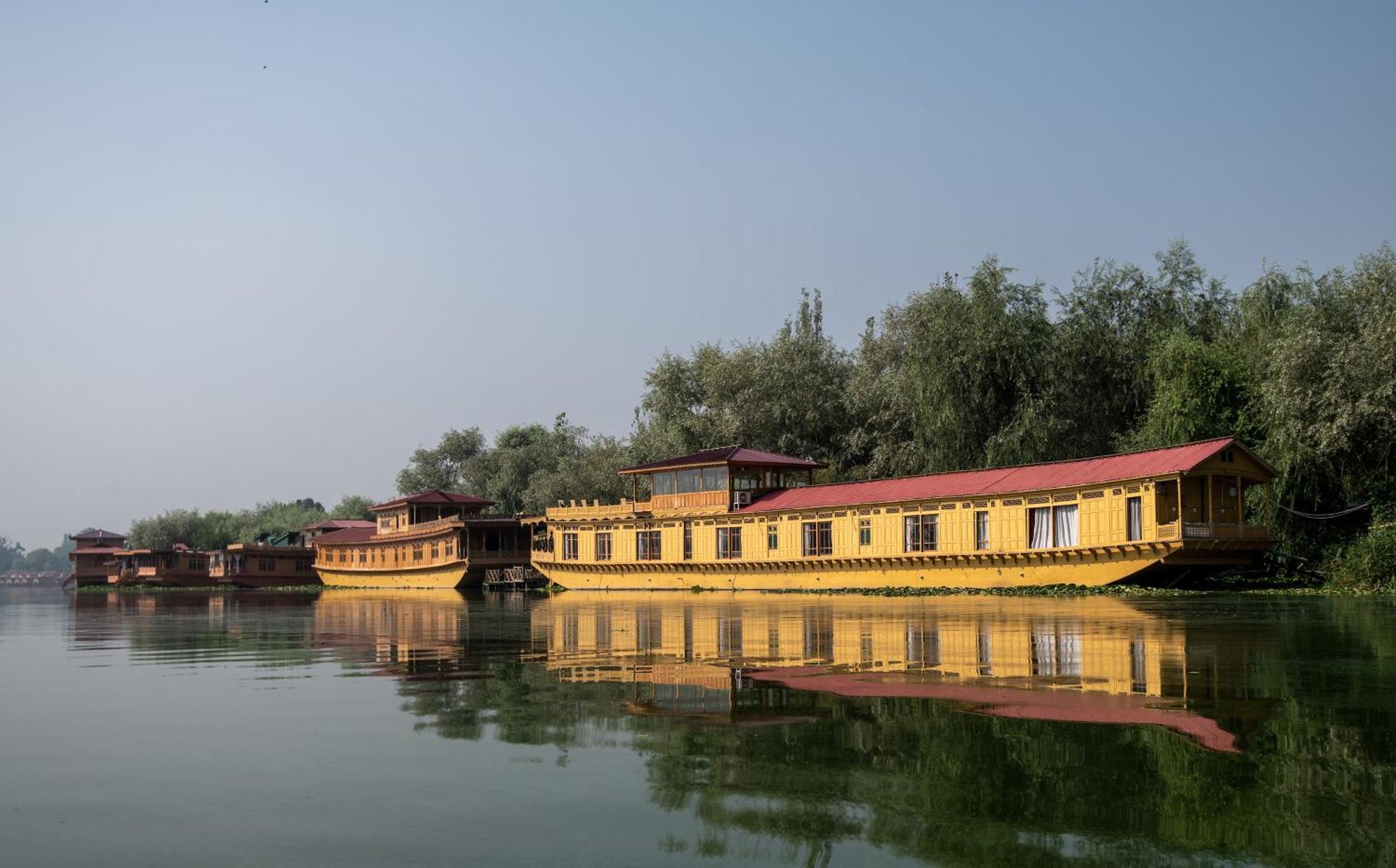 Hotel Mascot Houseboats Srīnagar Exteriér fotografie